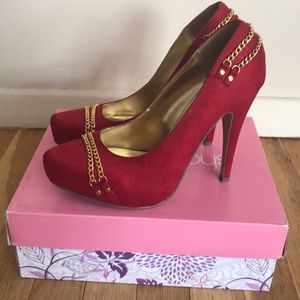 Red with gold chain design shoes